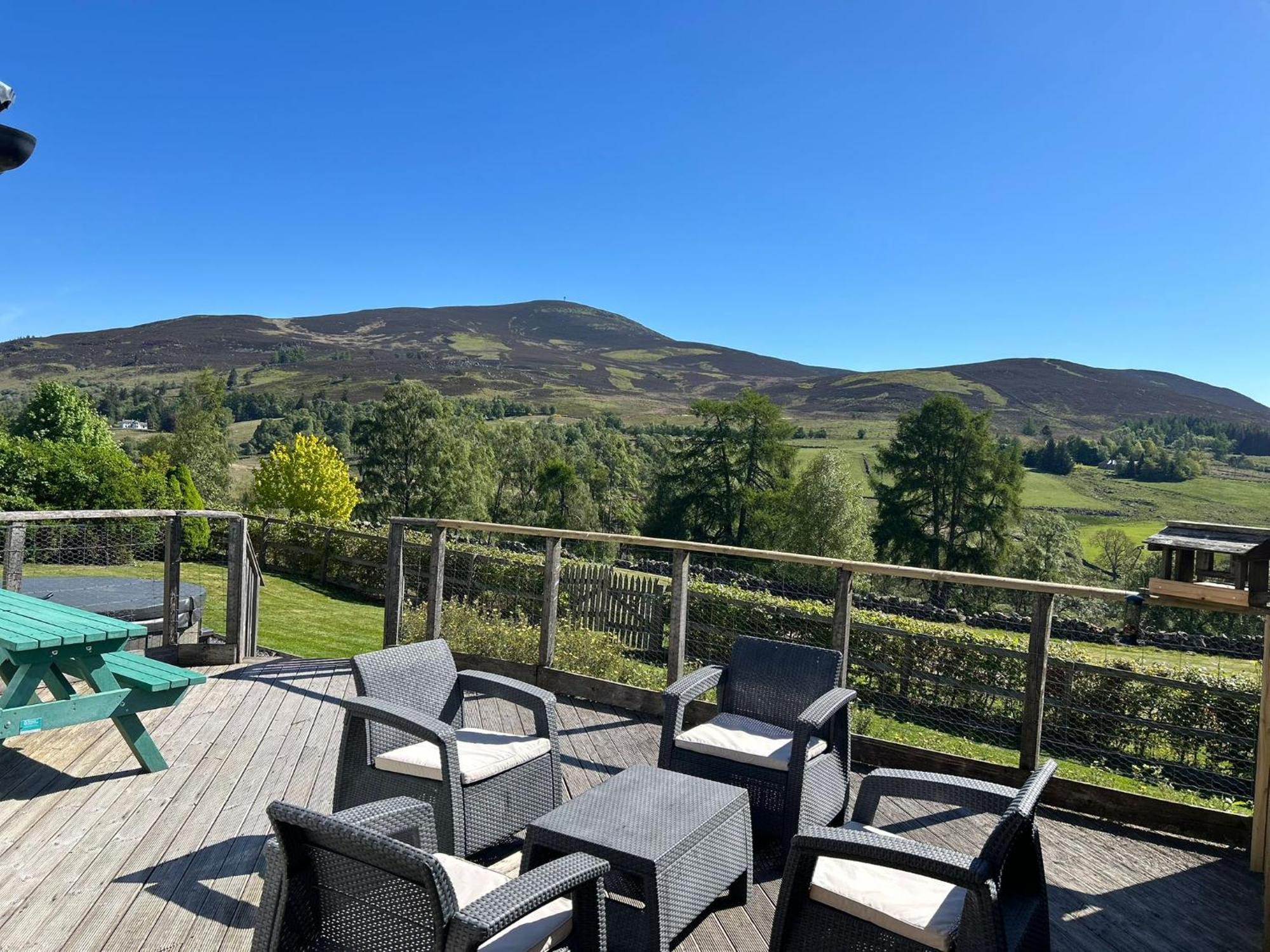Dalnoid Cottages & Treehouses Nr Glenshee Exterior foto